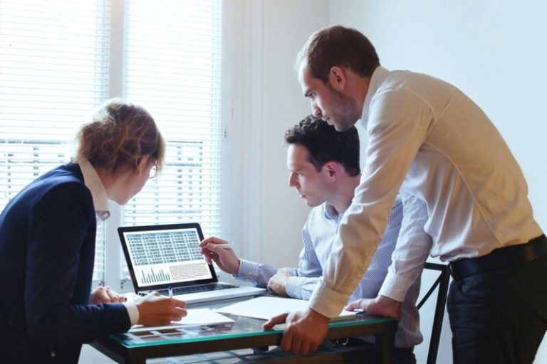 Can a Single Founder Startup Benefit From an LLC?